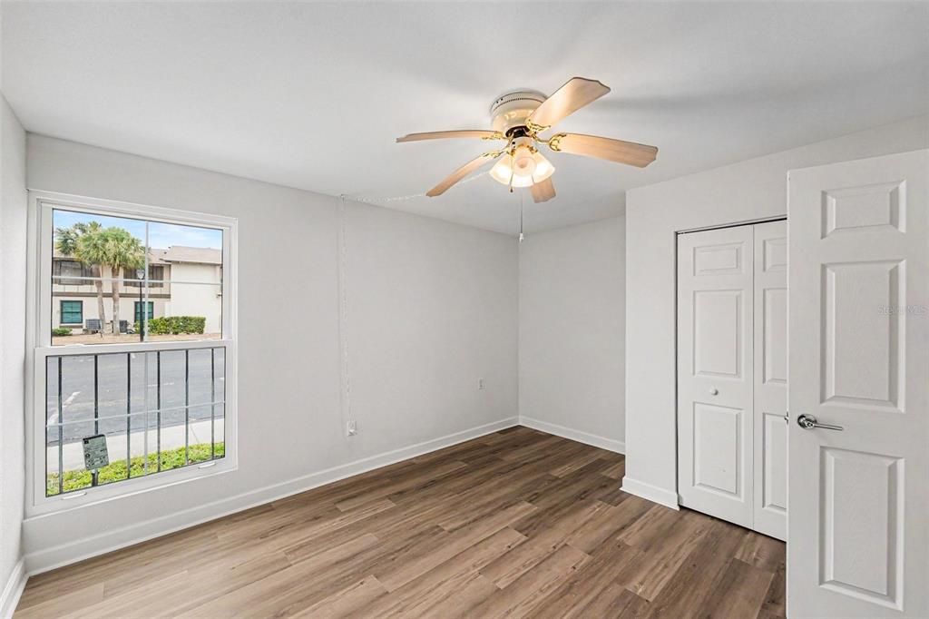 For Sale: $389,900 (2 beds, 2 baths, 1145 Square Feet)