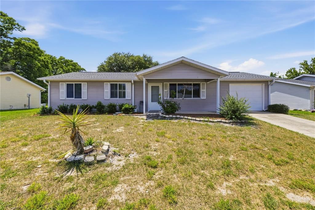 На продажу: $169,995 (2 спален, 2 ванн, 992 Квадратных фут)