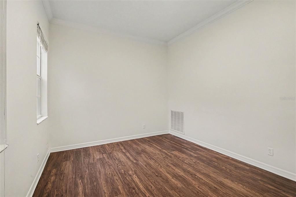 Activo con contrato: $669,900 (4 camas, 4 baños, 3049 Pies cuadrados)