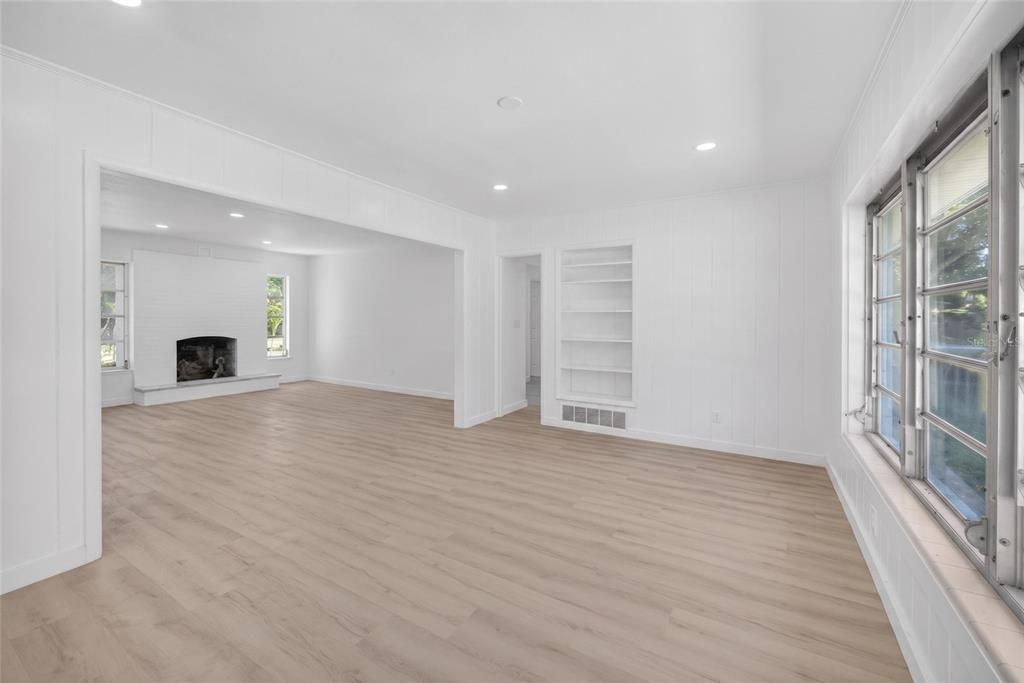 For Sale: $725,000 (3 beds, 2 baths, 1696 Square Feet)