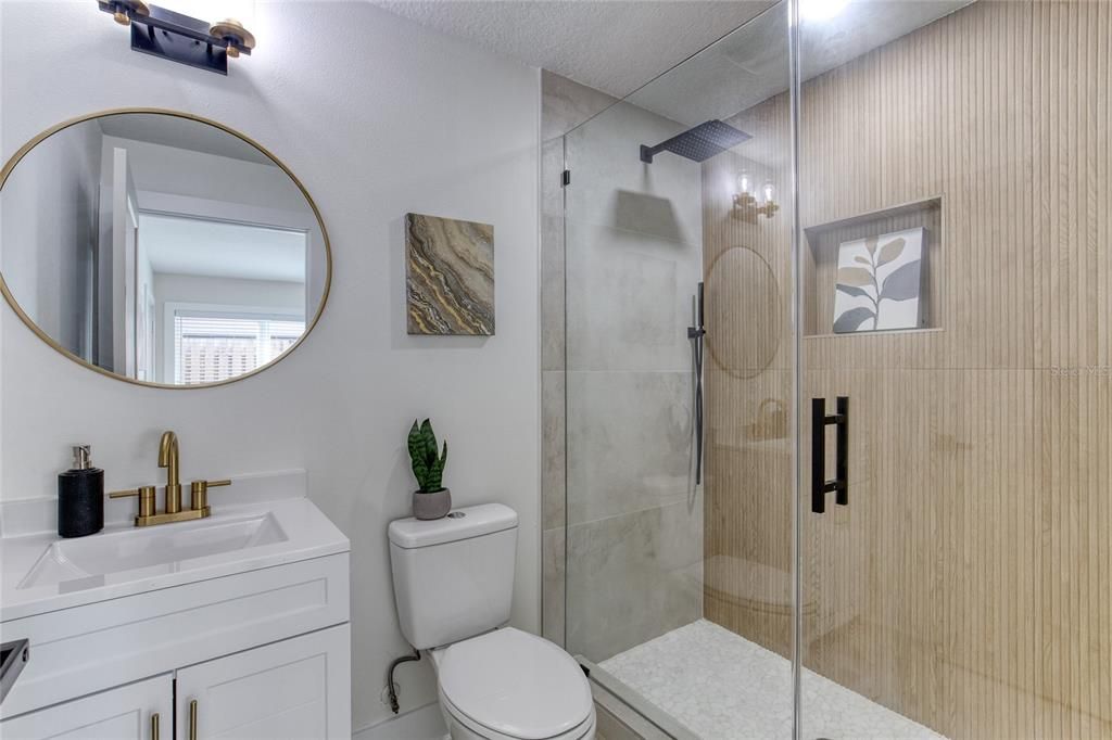 На продажу: $375,000 (3 спален, 2 ванн, 1614 Квадратных фут)