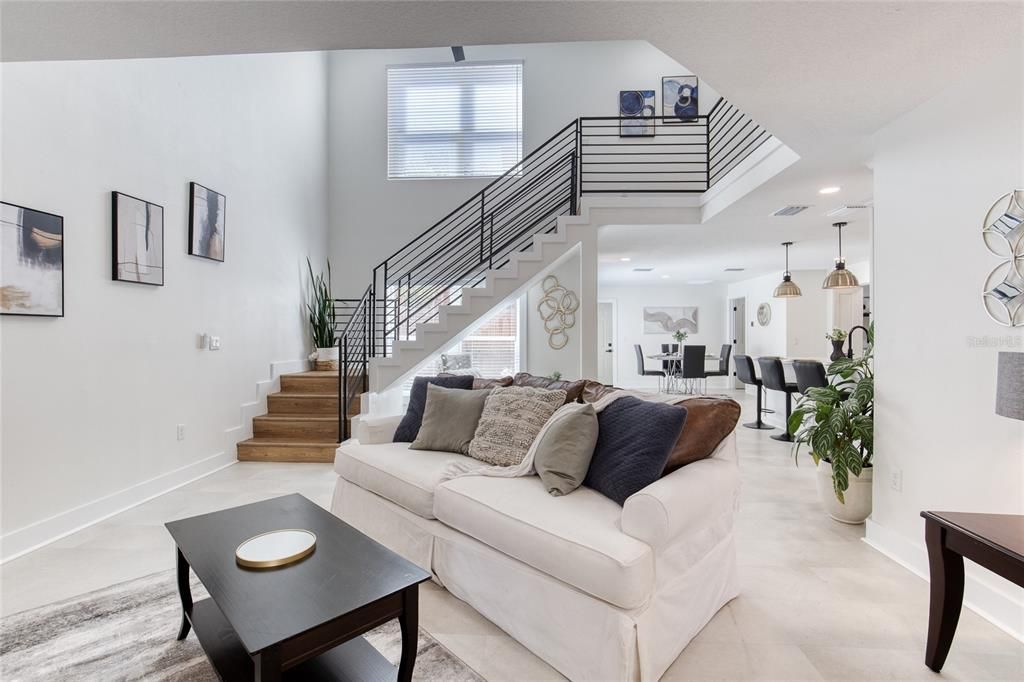 На продажу: $375,000 (3 спален, 2 ванн, 1614 Квадратных фут)