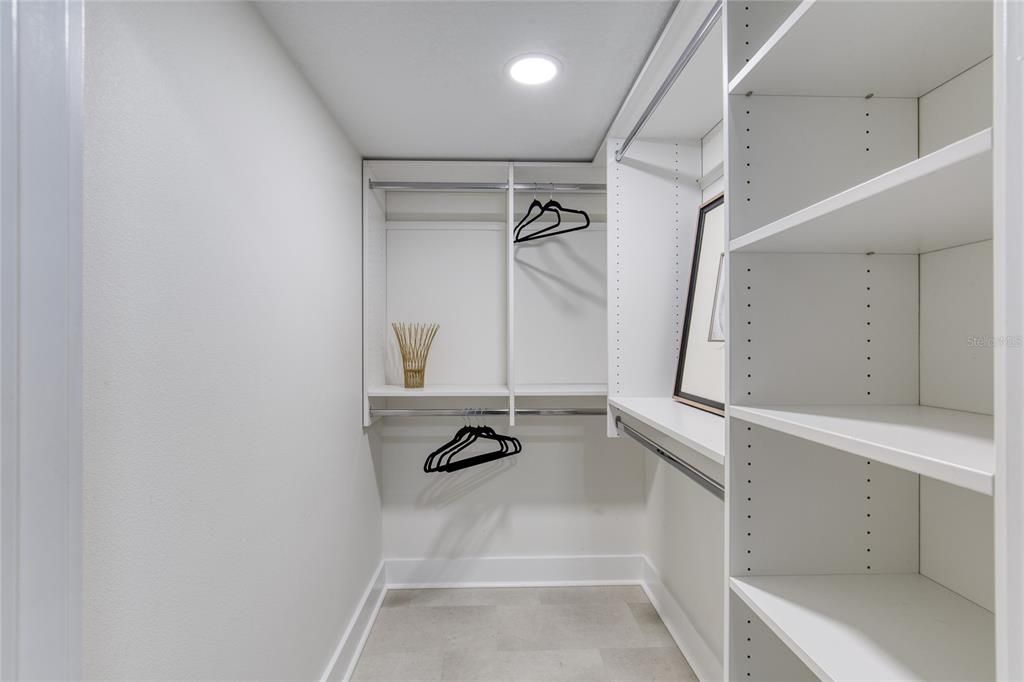 На продажу: $375,000 (3 спален, 2 ванн, 1614 Квадратных фут)