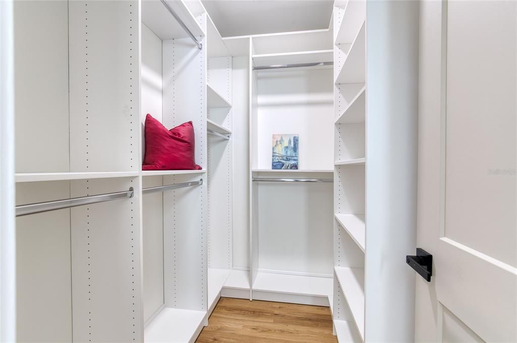 На продажу: $375,000 (3 спален, 2 ванн, 1614 Квадратных фут)
