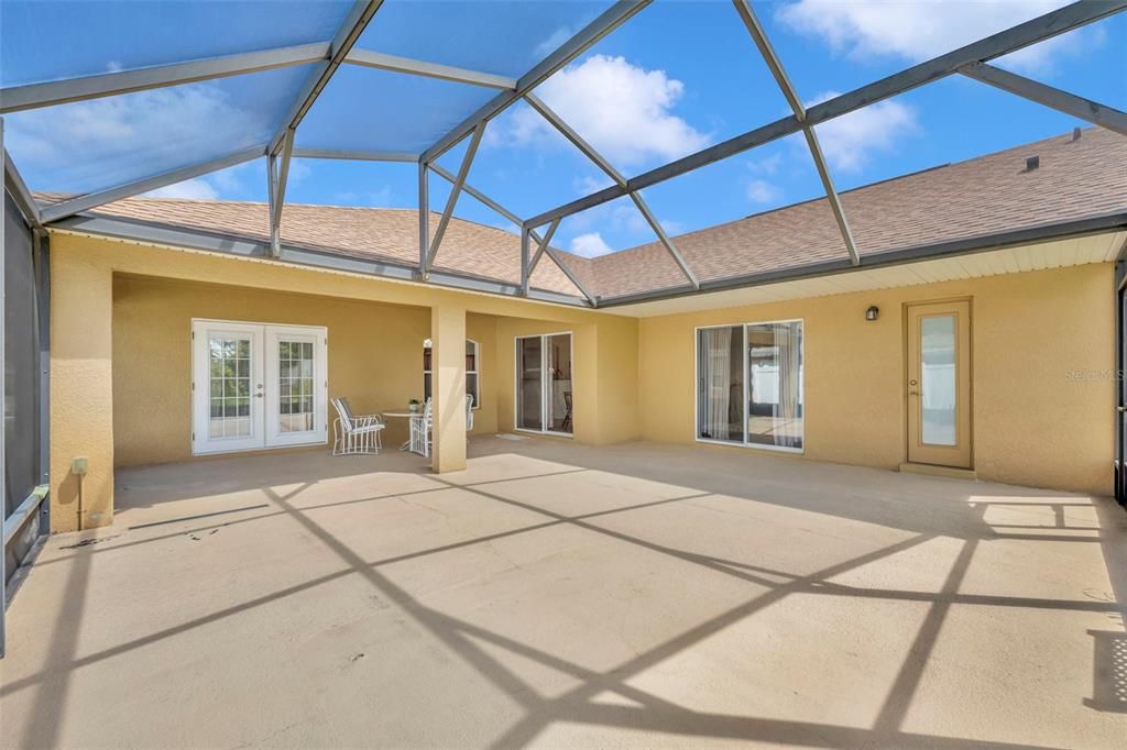 Active With Contract: $399,900 (4 beds, 3 baths, 2033 Square Feet)