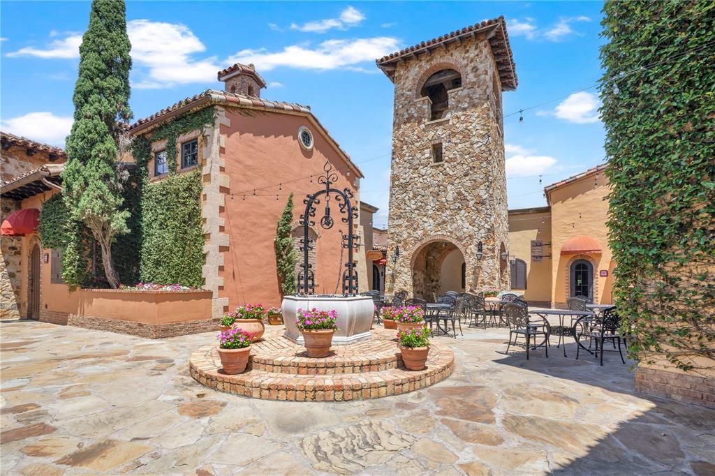 Activo con contrato: $980,000 (5 camas, 3 baños, 3239 Pies cuadrados)