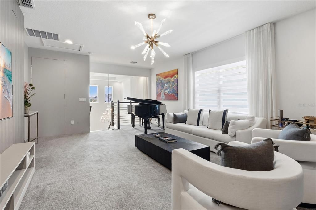 Activo con contrato: $980,000 (5 camas, 3 baños, 3239 Pies cuadrados)