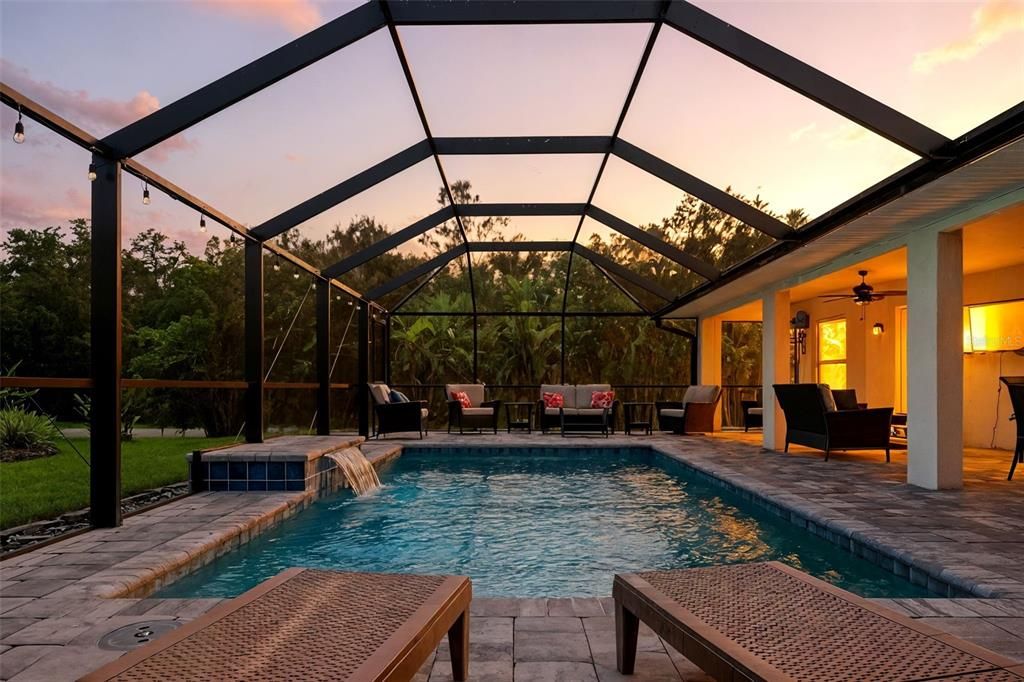 En Venta: $849,000 (5 camas, 2 baños, 2951 Pies cuadrados)