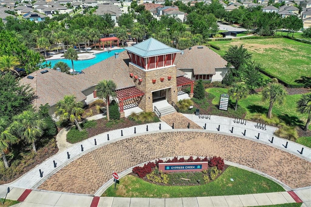Activo con contrato: $259,900 (3 camas, 2 baños, 1451 Pies cuadrados)
