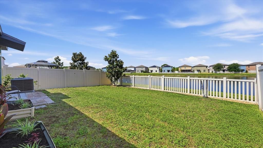 Activo con contrato: $259,900 (3 camas, 2 baños, 1451 Pies cuadrados)