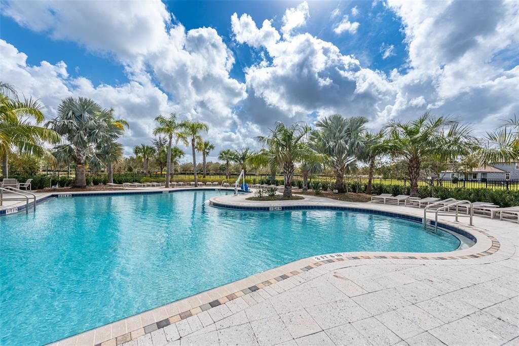 Active With Contract: $329,900 (4 beds, 2 baths, 1938 Square Feet)