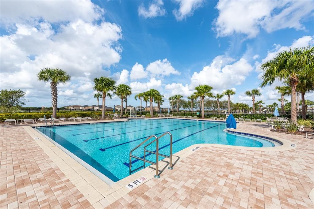 Active With Contract: $329,900 (4 beds, 2 baths, 1938 Square Feet)