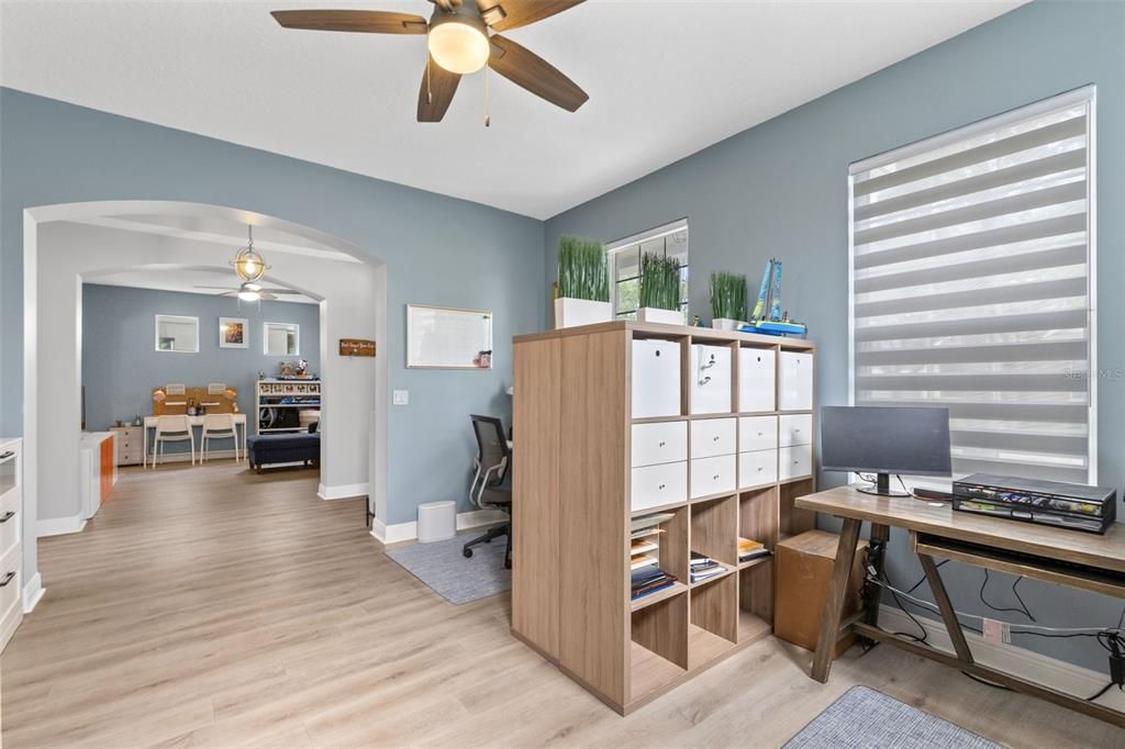 Activo con contrato: $638,000 (4 camas, 3 baños, 2884 Pies cuadrados)