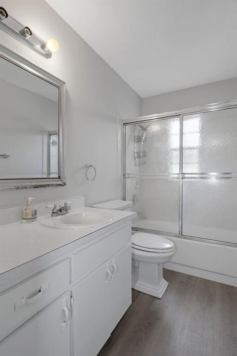 В аренду: $3,200 (3 спален, 3 ванн, 2424 Квадратных фут)