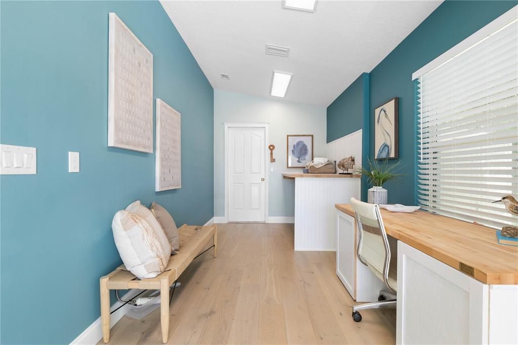 Active With Contract: $814,999 (3 beds, 2 baths, 1982 Square Feet)