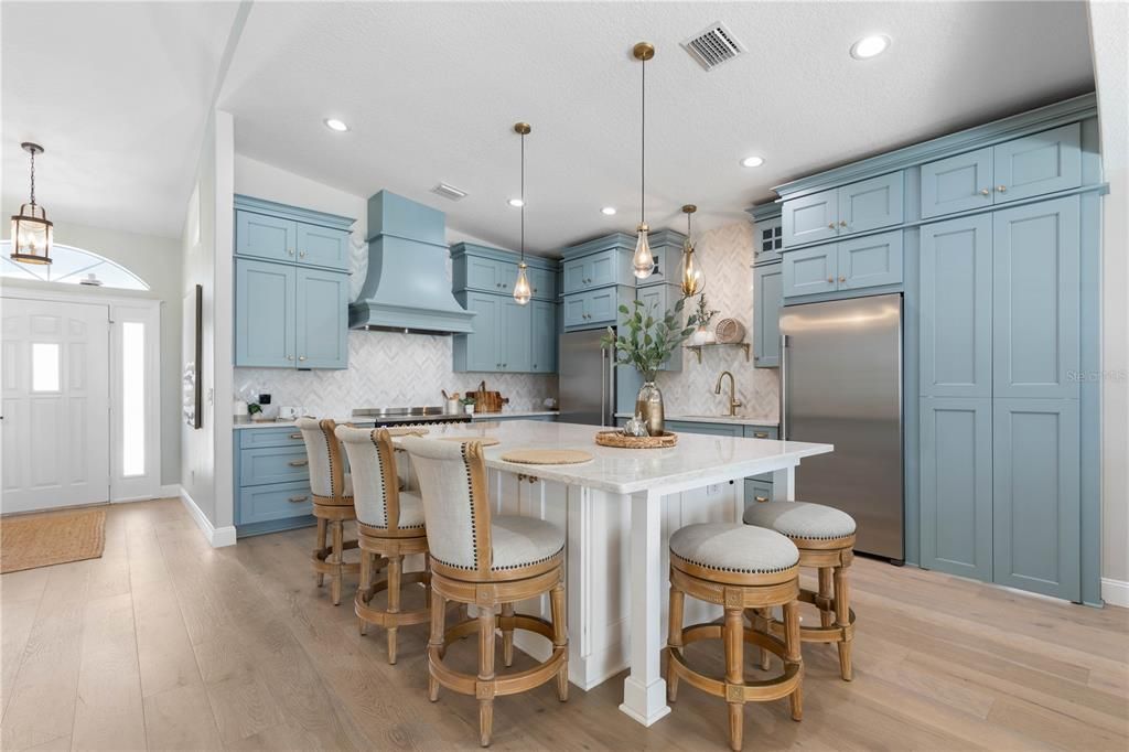 Active With Contract: $814,999 (3 beds, 2 baths, 1982 Square Feet)