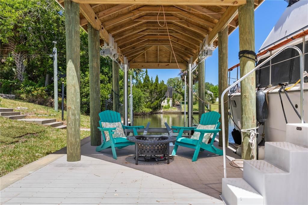 Active With Contract: $814,999 (3 beds, 2 baths, 1982 Square Feet)