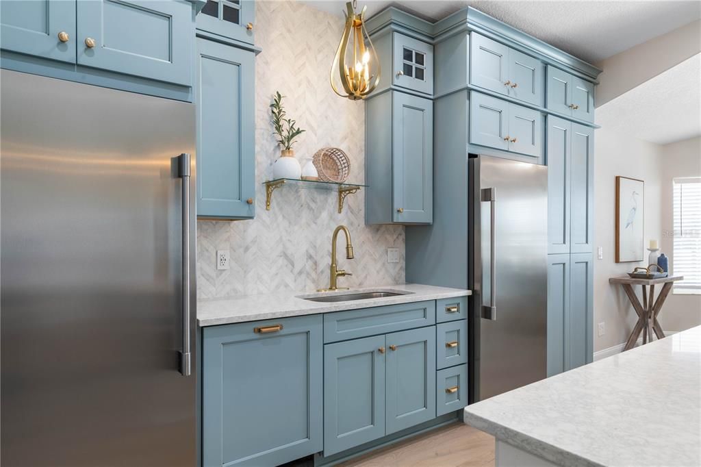Active With Contract: $814,999 (3 beds, 2 baths, 1982 Square Feet)