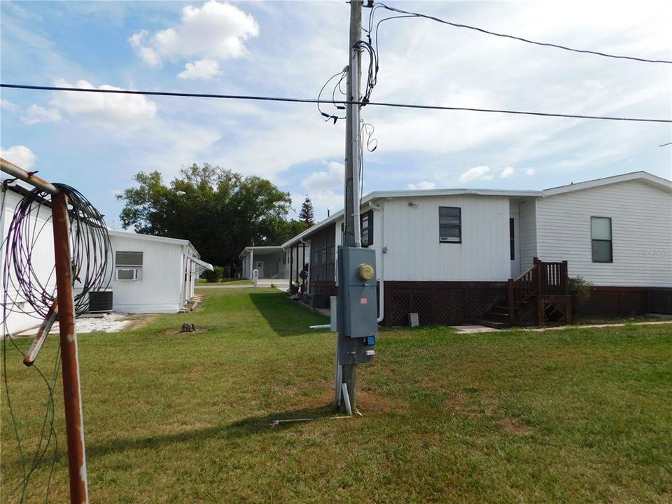 На продажу: $40,000 (0.09 acres)
