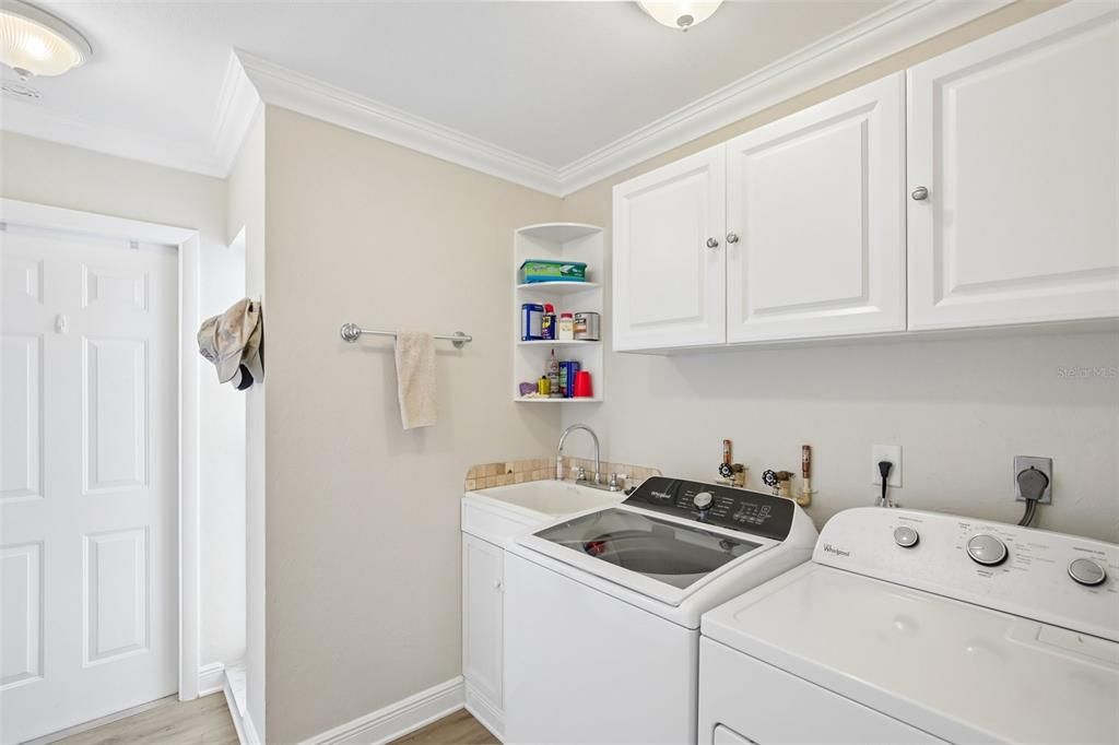 En Venta: $625,000 (3 camas, 2 baños, 1720 Pies cuadrados)