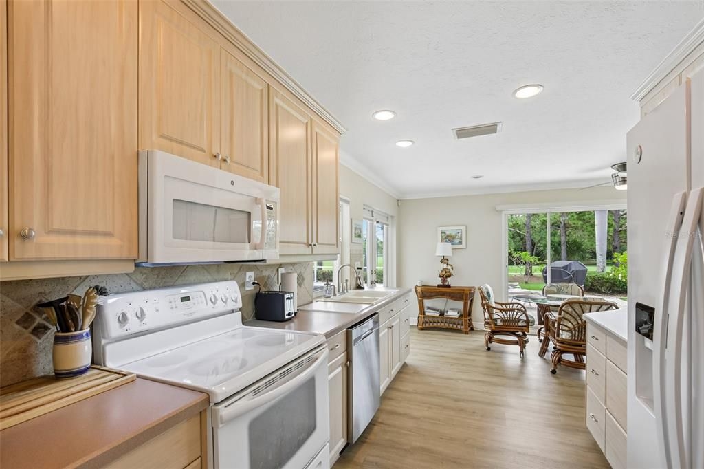 En Venta: $625,000 (3 camas, 2 baños, 1720 Pies cuadrados)