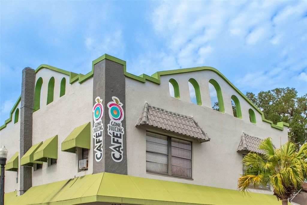 For Sale: $257,000 (3 beds, 2 baths, 1228 Square Feet)