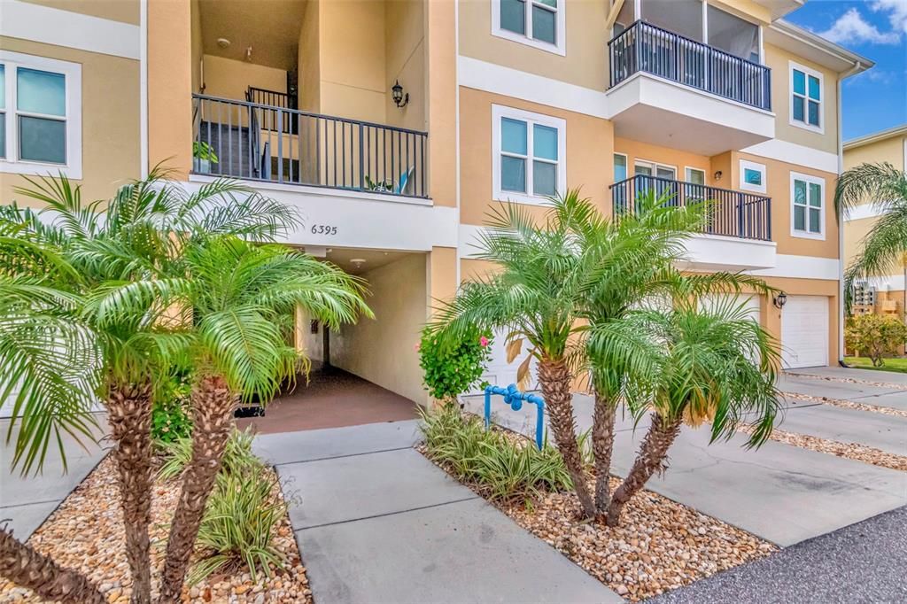 For Sale: $257,000 (3 beds, 2 baths, 1228 Square Feet)