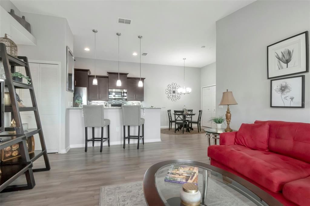 For Sale: $257,000 (3 beds, 2 baths, 1228 Square Feet)