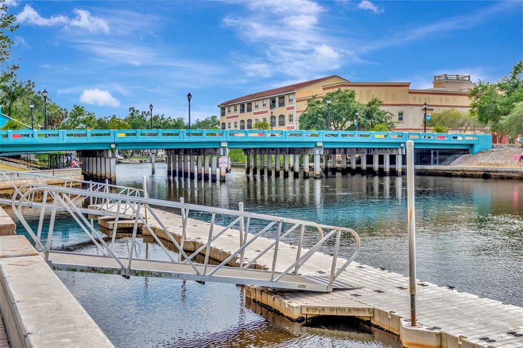 For Sale: $257,000 (3 beds, 2 baths, 1228 Square Feet)