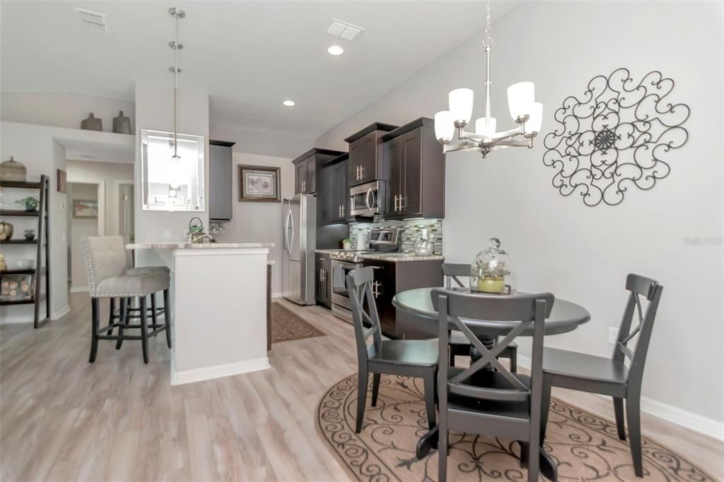 For Sale: $257,000 (3 beds, 2 baths, 1228 Square Feet)