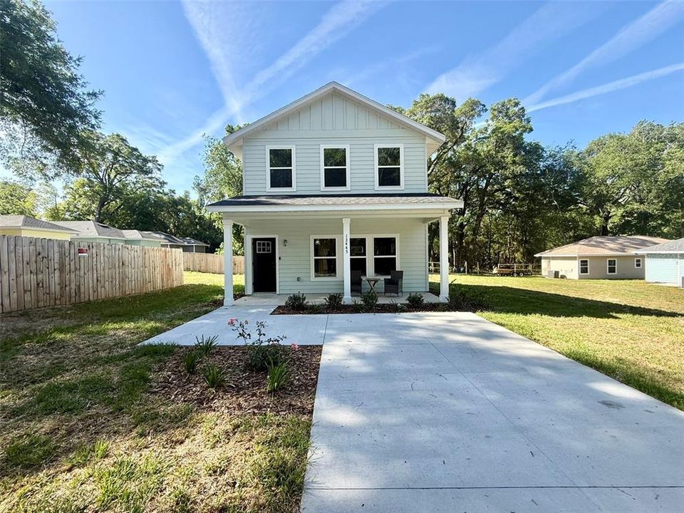 Active With Contract: $259,900 (3 beds, 2 baths, 1461 Square Feet)