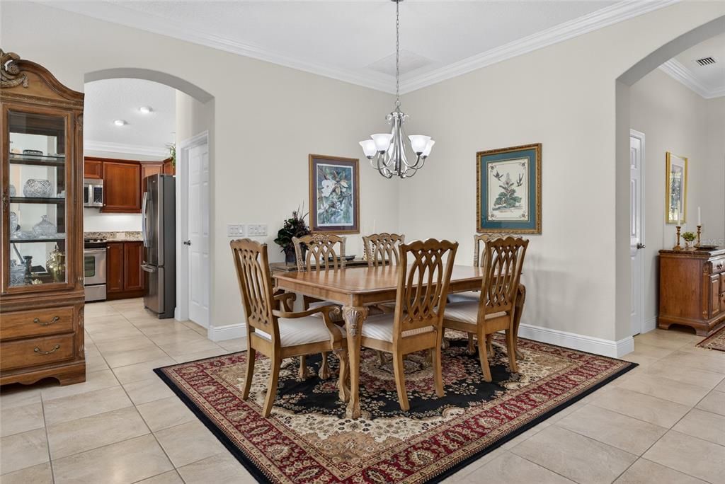 Activo con contrato: $965,000 (3 camas, 2 baños, 2109 Pies cuadrados)