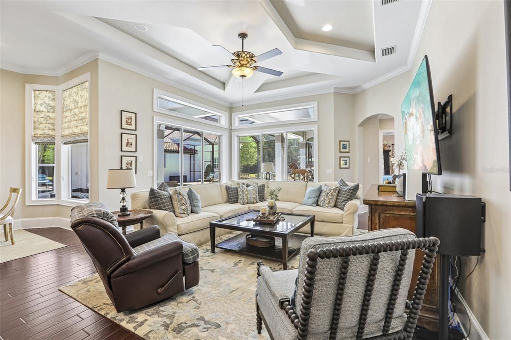 Activo con contrato: $2,450,000 (5 camas, 4 baños, 4207 Pies cuadrados)