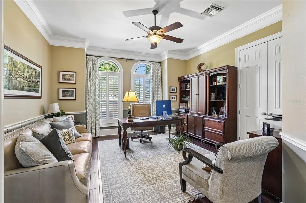 Activo con contrato: $2,450,000 (5 camas, 4 baños, 4207 Pies cuadrados)