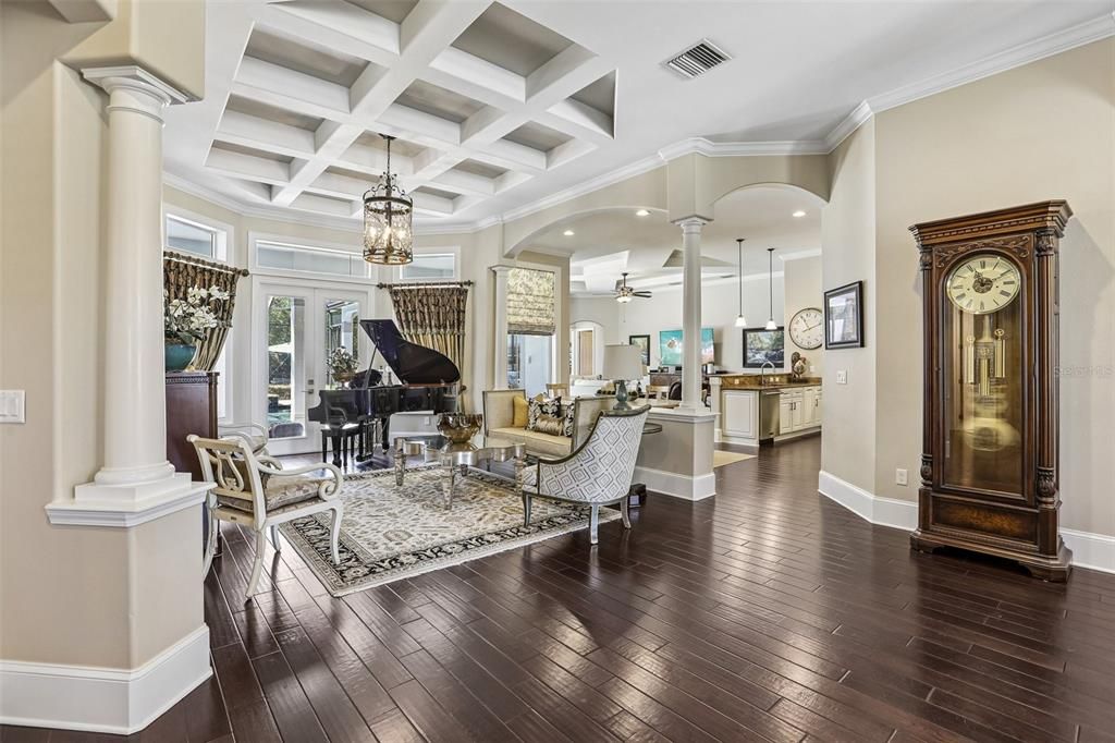 Activo con contrato: $2,450,000 (5 camas, 4 baños, 4207 Pies cuadrados)