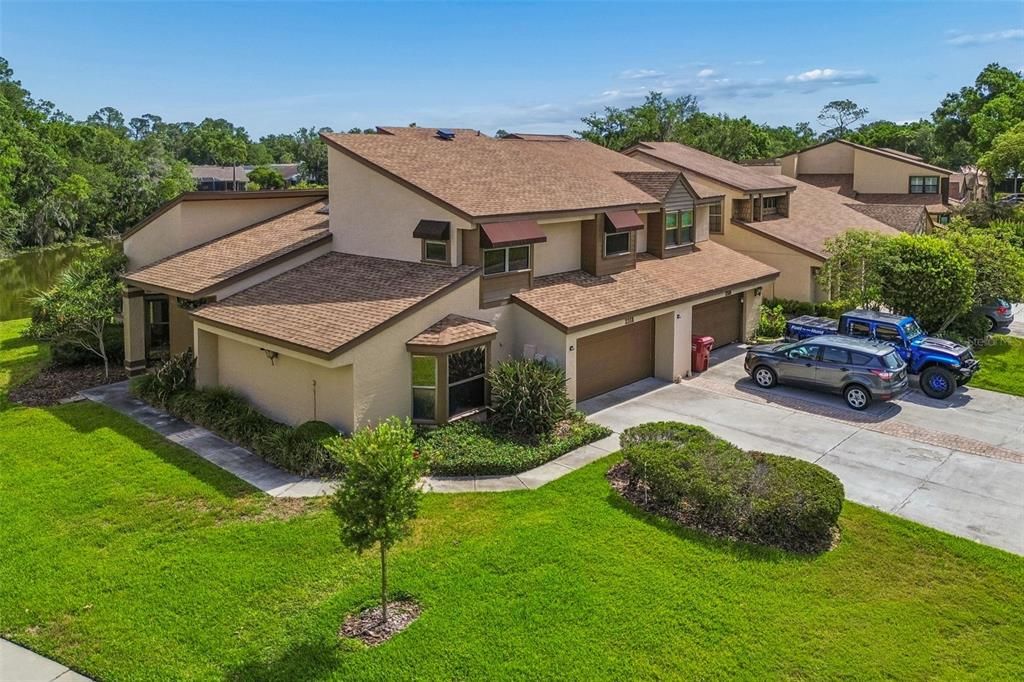 Activo con contrato: $315,000 (3 camas, 2 baños, 2125 Pies cuadrados)