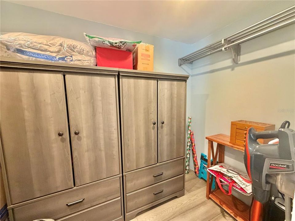 На продажу: $199,000 (1 спален, 1 ванн, 1024 Квадратных фут)