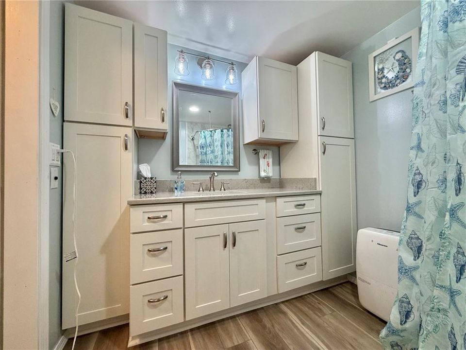 На продажу: $199,000 (1 спален, 1 ванн, 1024 Квадратных фут)