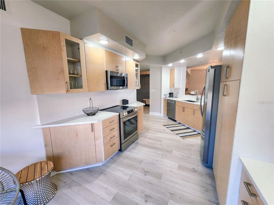 В аренду: $7,500 (2 спален, 2 ванн, 1840 Квадратных фут)