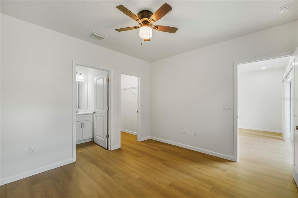 En Venta: $499,000 (6 camas, 4 baños, 2158 Pies cuadrados)