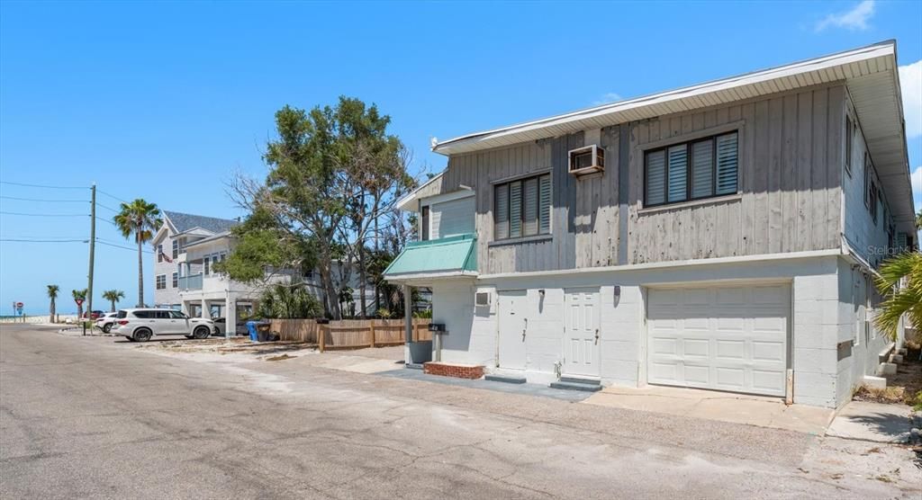 For Sale: $1,399,000 (9 beds, 0 baths, 5168 Square Feet)