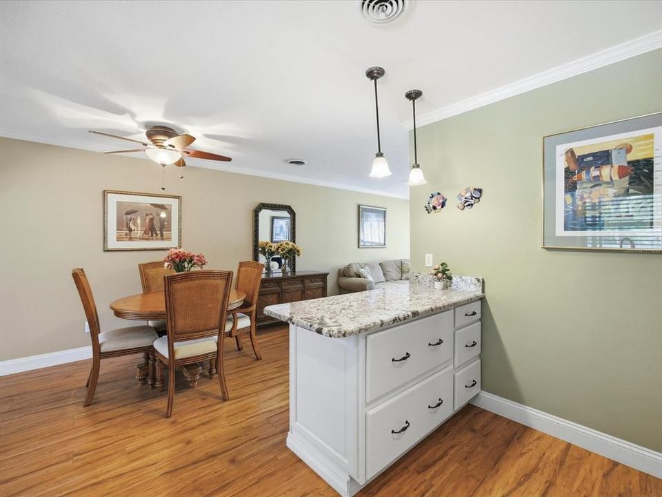 En Venta: $595,000 (3 camas, 2 baños, 1396 Pies cuadrados)