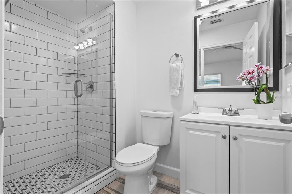 Active With Contract: $534,000 (2 beds, 2 baths, 1266 Square Feet)