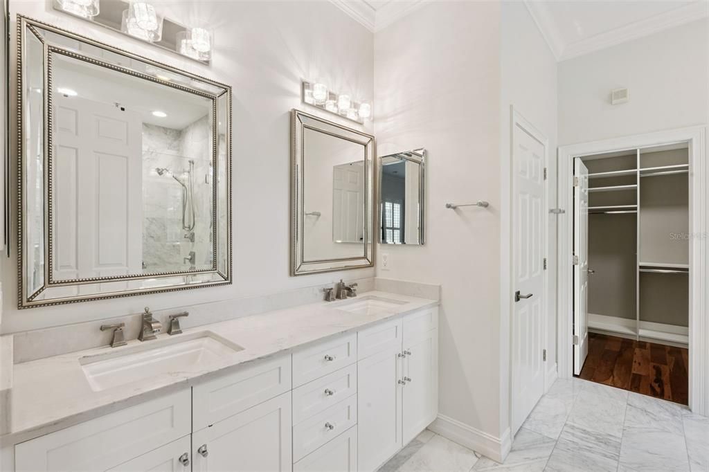 Active With Contract: $949,900 (4 beds, 2 baths, 2669 Square Feet)