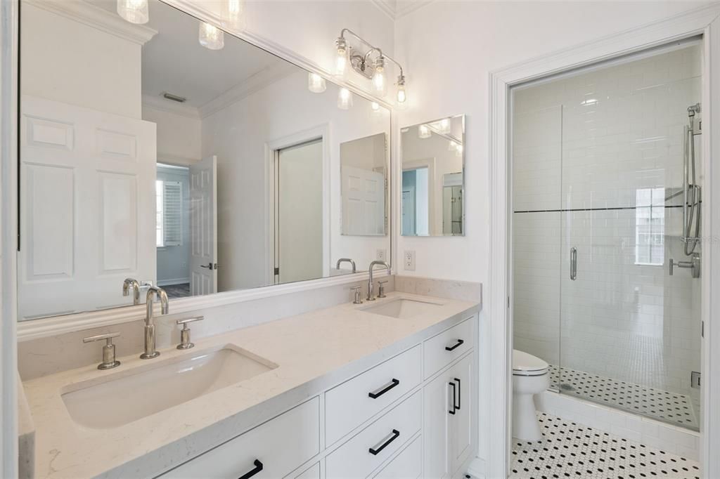 Active With Contract: $949,900 (4 beds, 2 baths, 2669 Square Feet)
