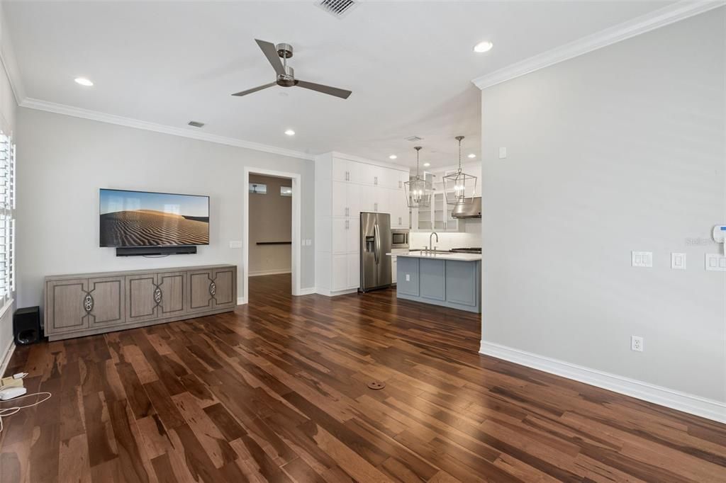 Active With Contract: $949,900 (4 beds, 2 baths, 2669 Square Feet)