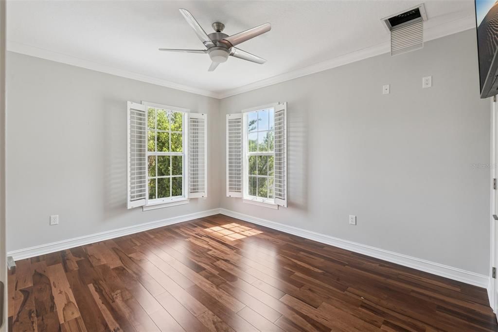 Active With Contract: $949,900 (4 beds, 2 baths, 2669 Square Feet)