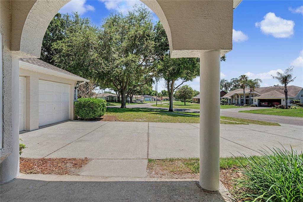 For Sale: $325,000 (3 beds, 2 baths, 1749 Square Feet)