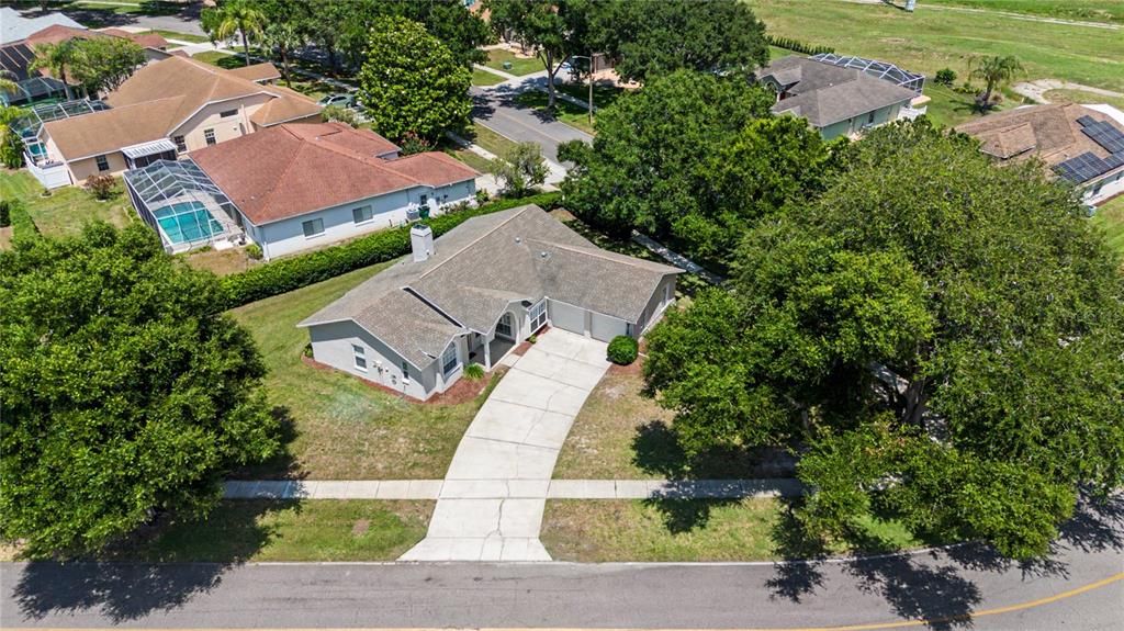 For Sale: $325,000 (3 beds, 2 baths, 1749 Square Feet)
