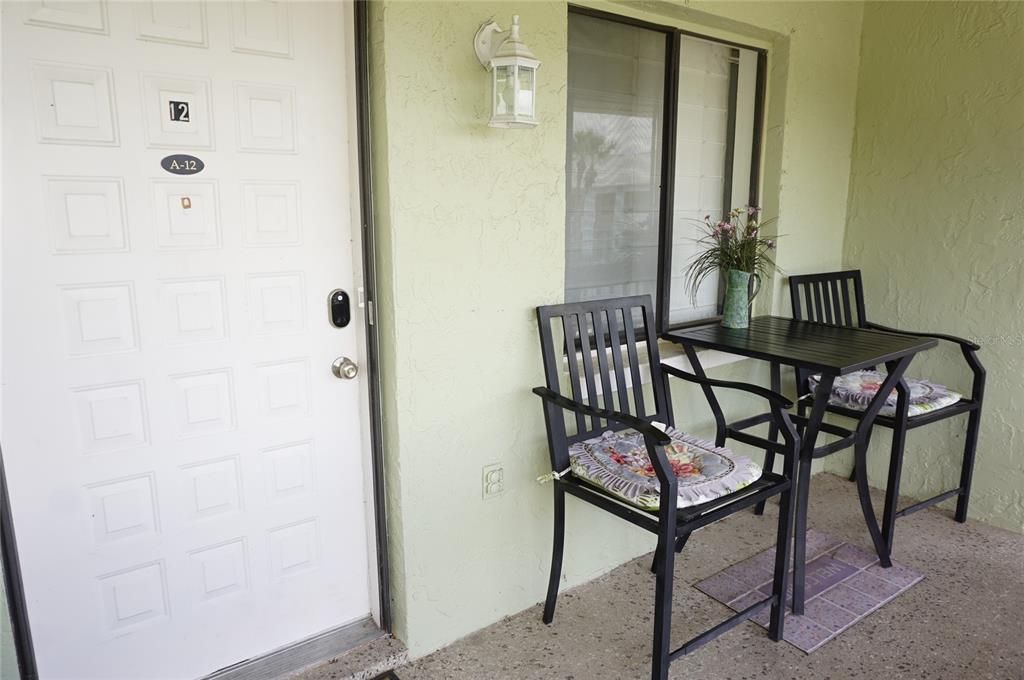 For Sale: $129,900 (1 beds, 1 baths, 456 Square Feet)
